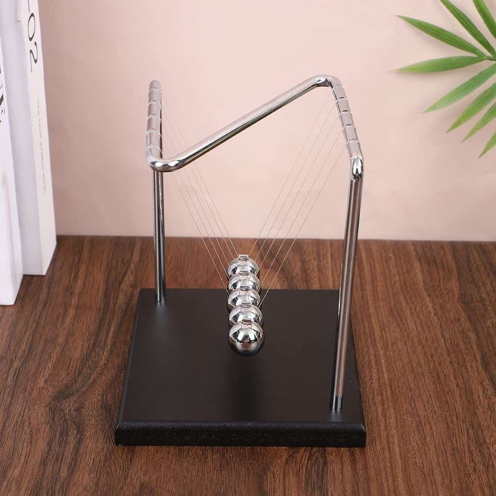 ลูกตุ้มสมดุลรูปตัว N ของนิวตัน - Home Office Gadgets บทวิจารณ์และราคา